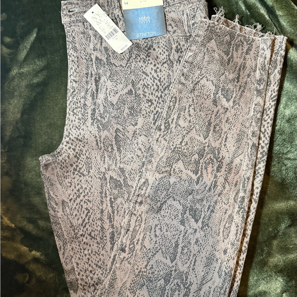 NY & Company Soho Gray Snake Print Super Skinny Jeans